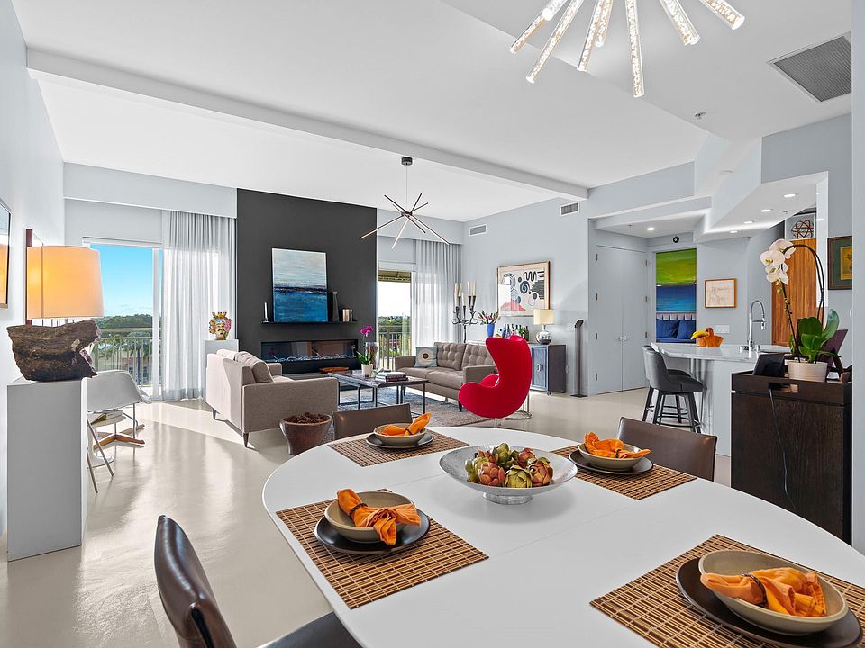 1st image of 2625 NE 14th Avenue #505