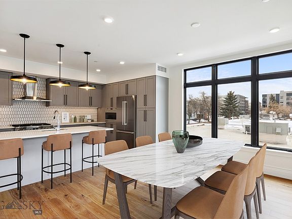 3rd image of 315 N Tracy Ave #308