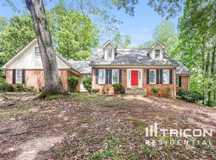 150 Tanglewood Dr, Fayetteville, GA 30214