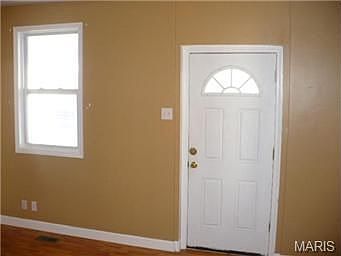 3rd image of 5606 Columbia Ave