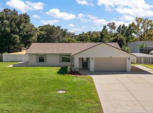 18430 Cayman St, Eustis, FL 32736