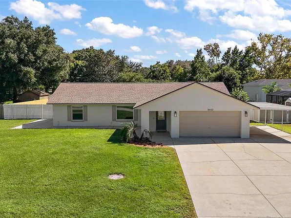 18430 Cayman St, Eustis, FL 32736