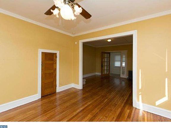 5th image of 7442 Rockwell Ave