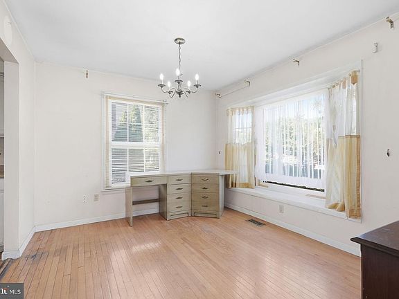 3rd image of 6369 Silver Ridge Cir