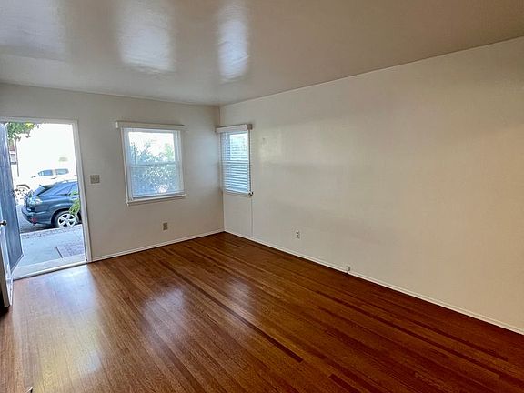 4th image of 1019 Ocean Ave APT B