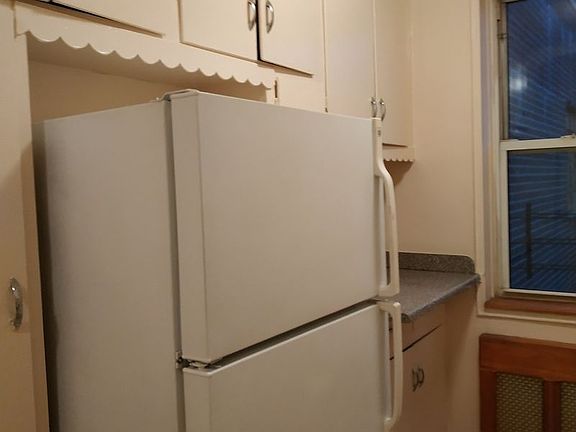 5th image of 135-10 Grand Central Pkwy #605