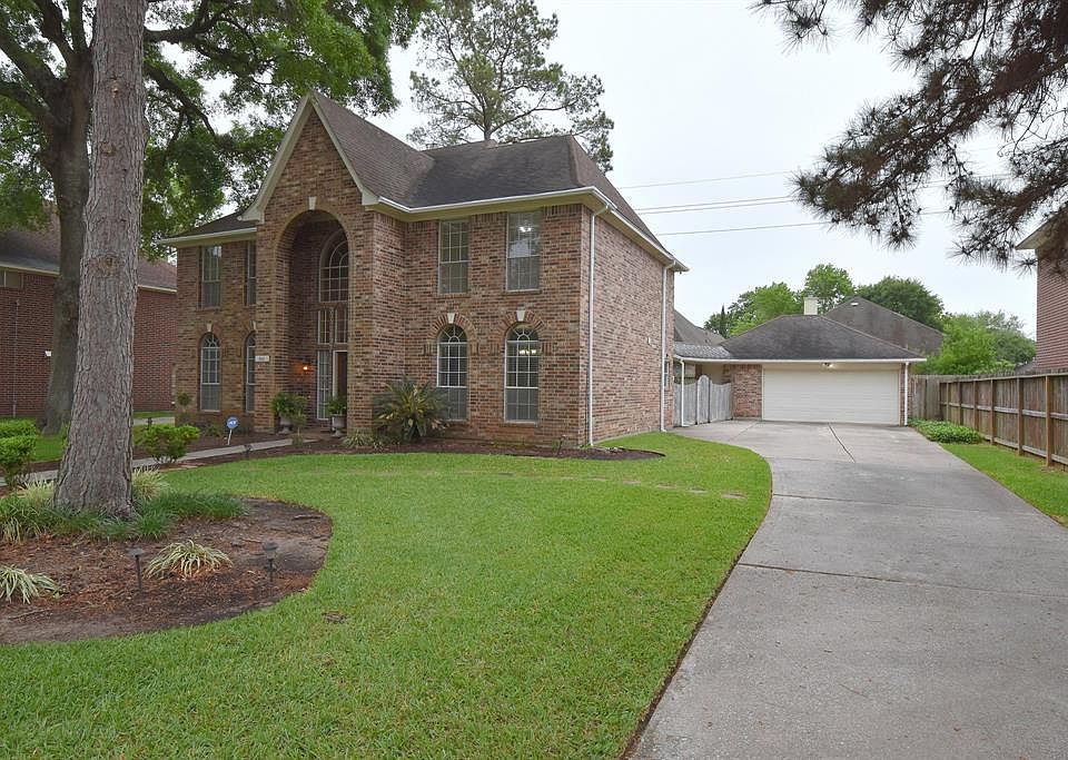 1st image of 3111 Pebble Trace Dr