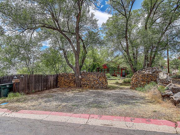 3rd image of 115 E Dale Ave