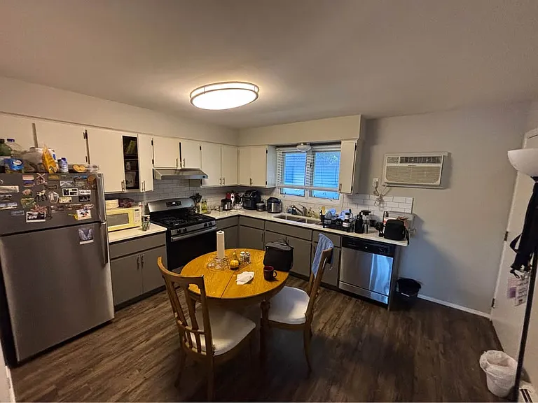 41 58th St #24C — Photo 6