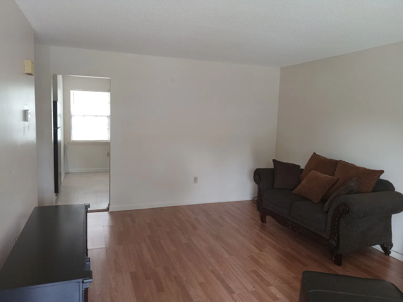 2 bed, 1960 sqft, $1,175 — Photo 3