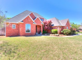 64 Cypress St NW, Piedmont, OK 73078