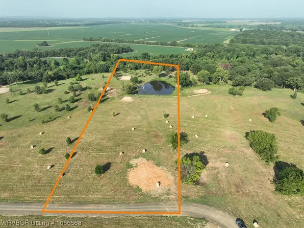 4 Beaty Ave, Pocola, OK 74902
