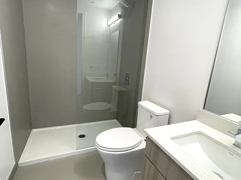 758 Dovercourt Rd #607 — Photo 9