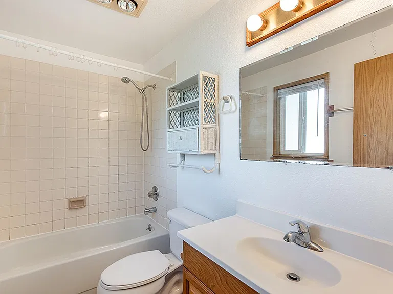 1103 Martin Luther King Jr Way — Photo 15