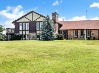4826 SW Briarcliff Rd, Towanda, KS 67144