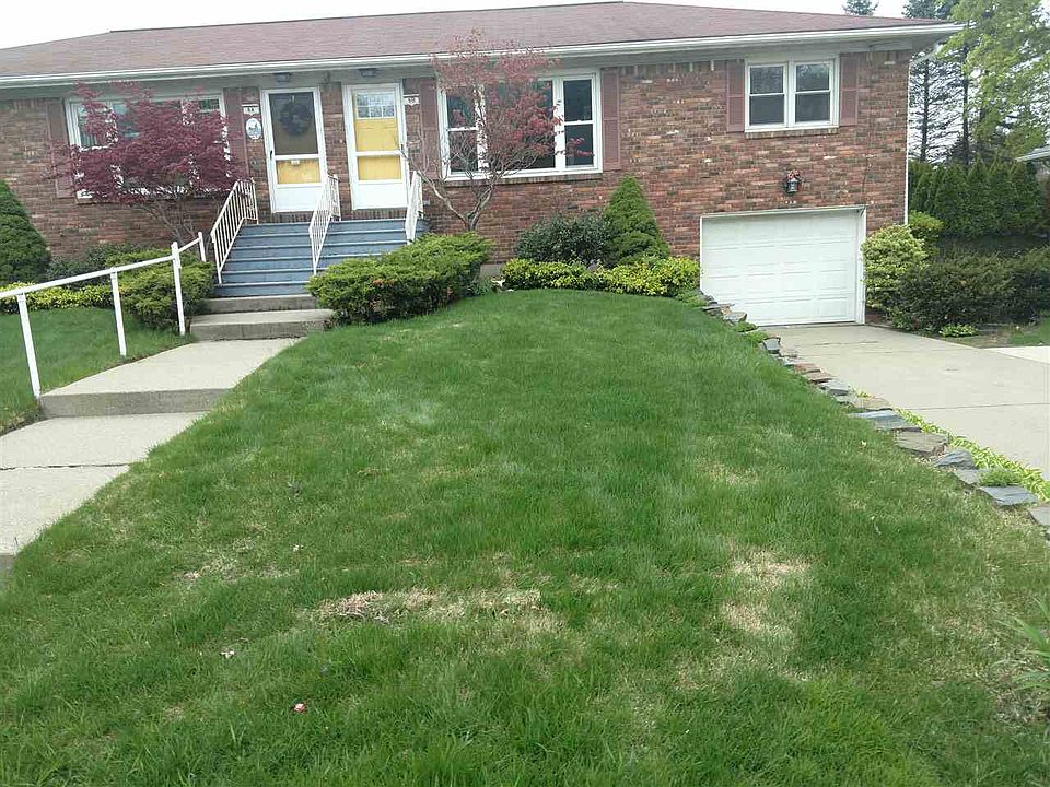 1st image of 6 Campagna Dr