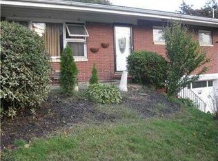 1306 19th Ave, Beaver Falls, PA 15010