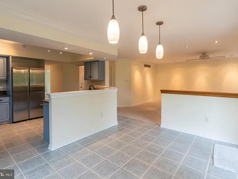 56 W Windrose Dr — Photo 26