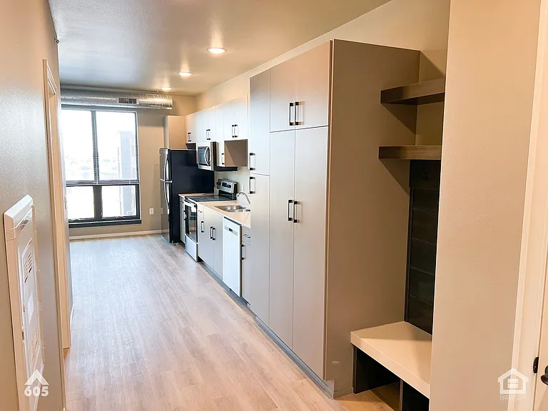 University Hills Village — Photo 138