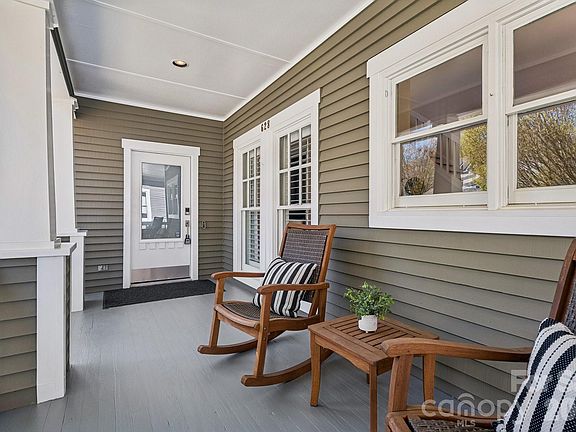 3rd image of 628 Olmsted Park Pl