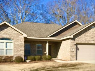 50 Oxford Ln, Decatur, AL 35603