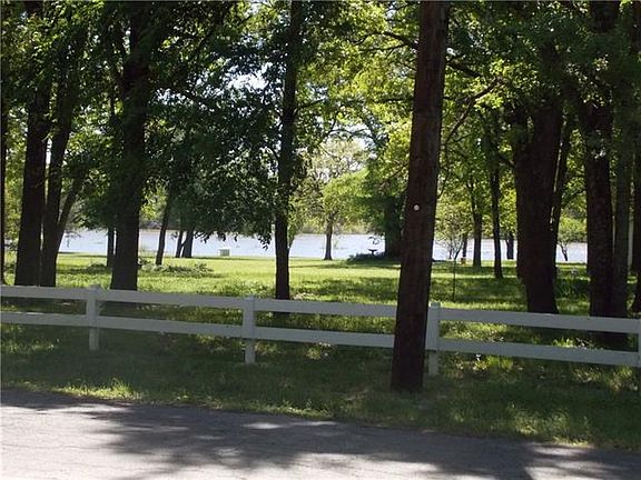 2nd image of 2044 Lake Highland E
