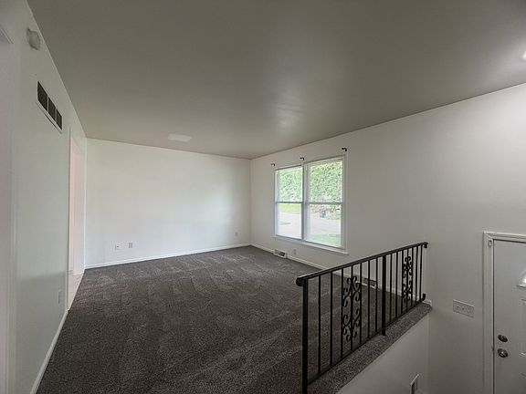 2nd image of 1208 S Mayview Ave
