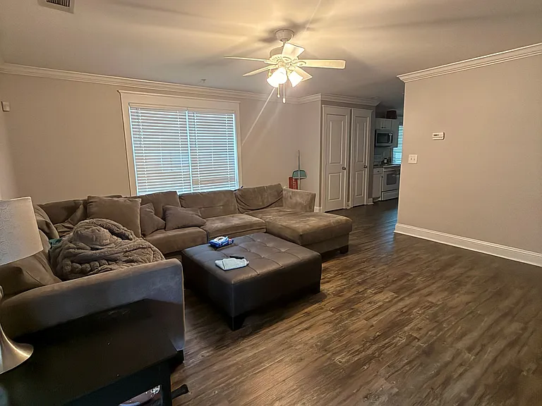 1035 Barnett Shoals Rd #910 — Photo 2