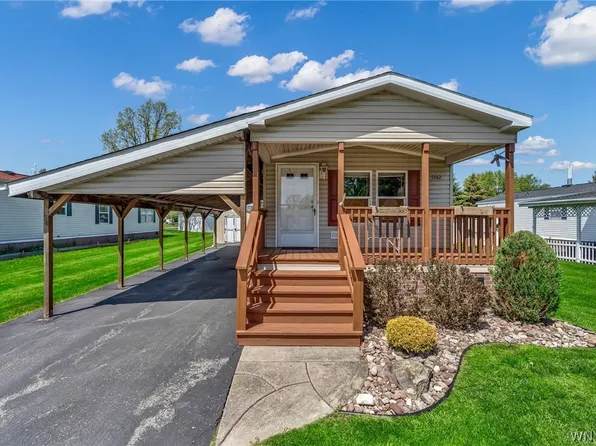 9942 Whitwick Ter, Clarence, NY 14031