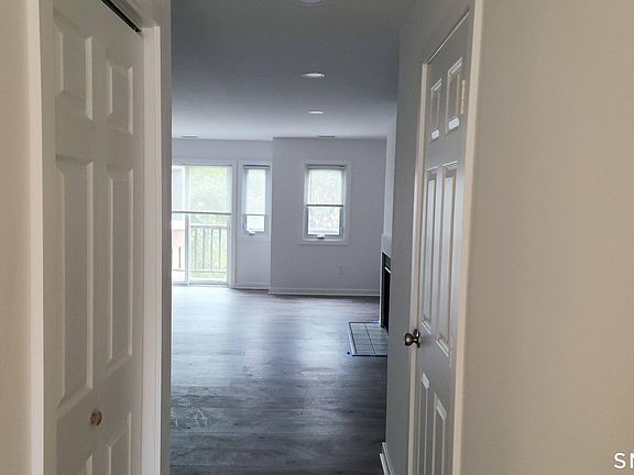 2nd image of 1414 Whitney Ave APT A3