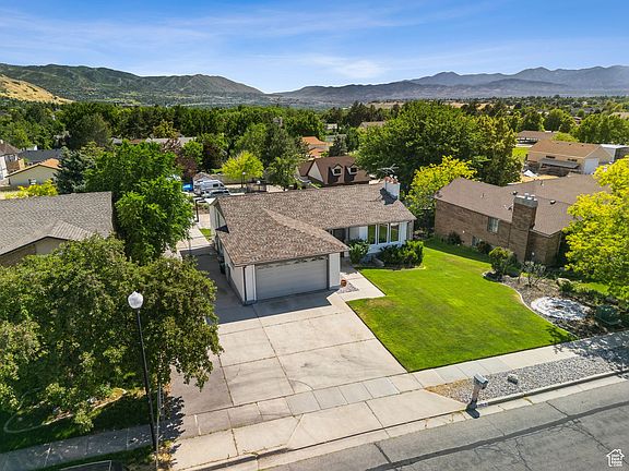 2nd image of 2192 E High Mesa Dr