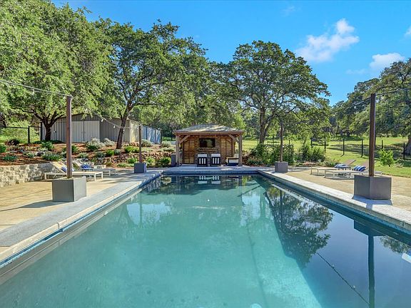 4th image of 25799 Sweet Rd