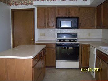 2nd image of 66204 Hartzler Blvd