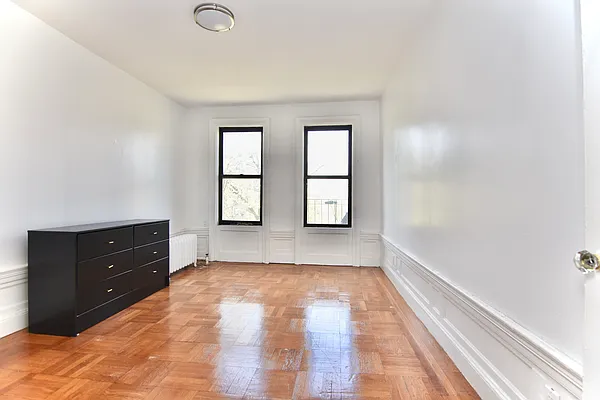 Rented by Bohemia Realty Group | media 23