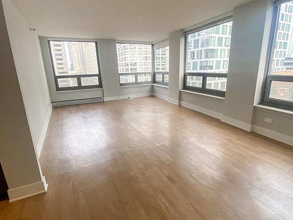 3rd image of 440 N Wabash Ave APT 1109