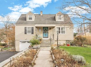 3 Cooper Rd, White Plains, NY 10603