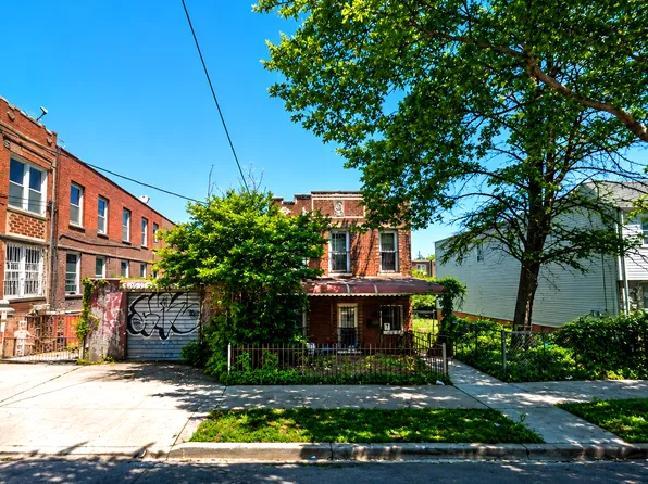 649 Pine Street image 1 of 1