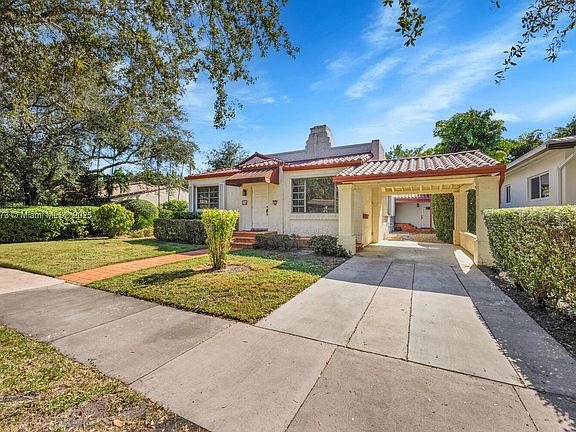 2nd image of 234 Alesio Ave