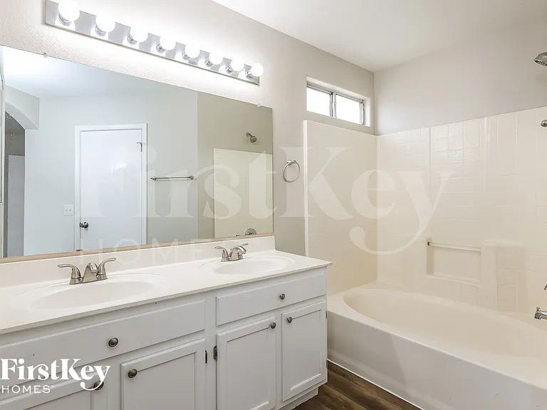 7547 W Comet Ave — Photo 14
