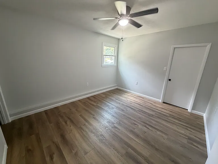 508 Lagrand Dr — Photo 10