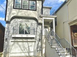 9 E 37th St #2, Bayonne, NJ 07002