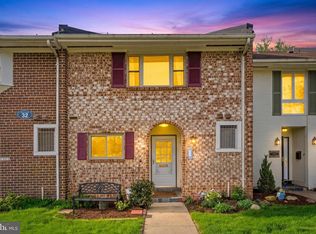 3590 Gleneagles Dr UNIT 32-F, Silver Spring, MD 20906