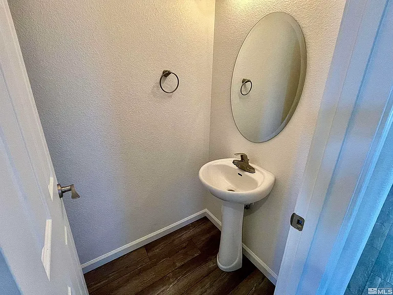 5960 Promontory Dr — Photo 11