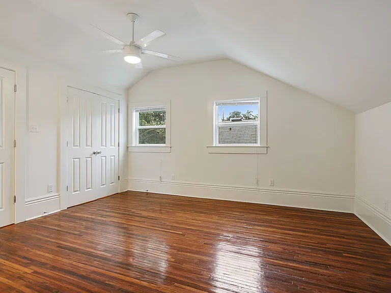 2123 S Liberty St — Photo 35