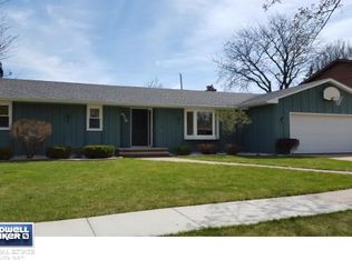 918 S Fidelis St, Appleton, WI 54915