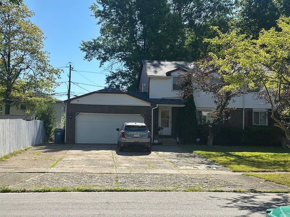 232 Vine Ln
