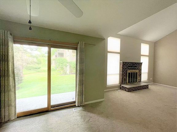 Spacious dining and family room with high ceiling