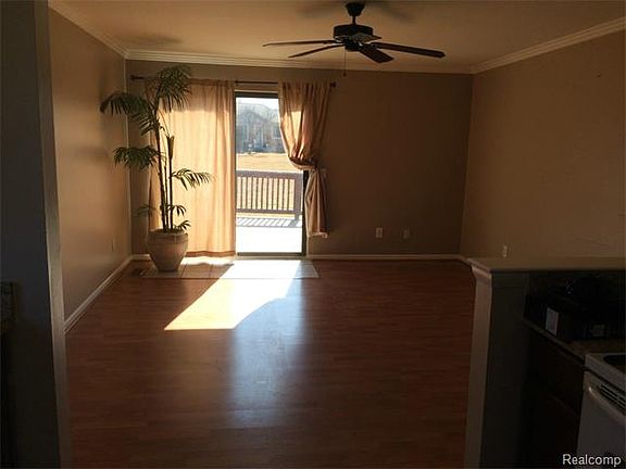 5th image of 57358 Faircrest Dr