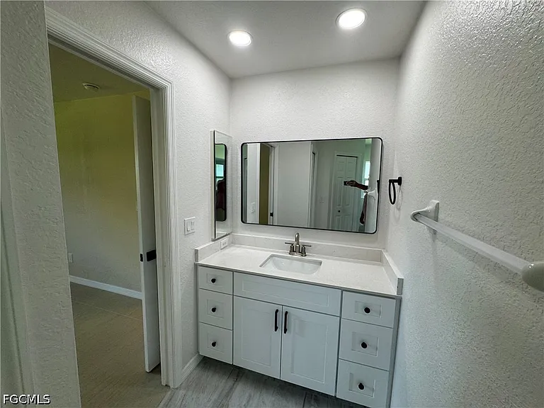 4426 SW Santa Barbara Pl — Photo 13