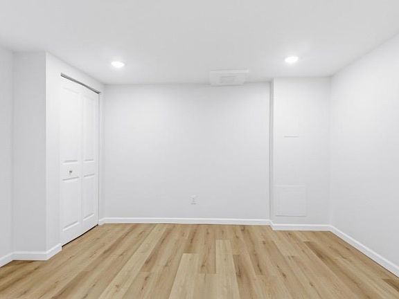 5th image of 3116 Columbus Ave